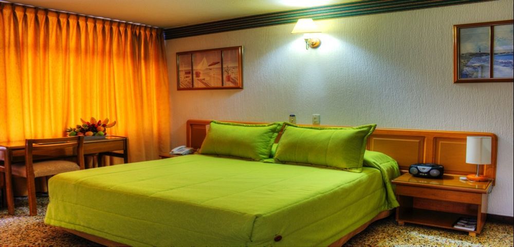 Hotel Villavicencio Plaza Экстерьер фото