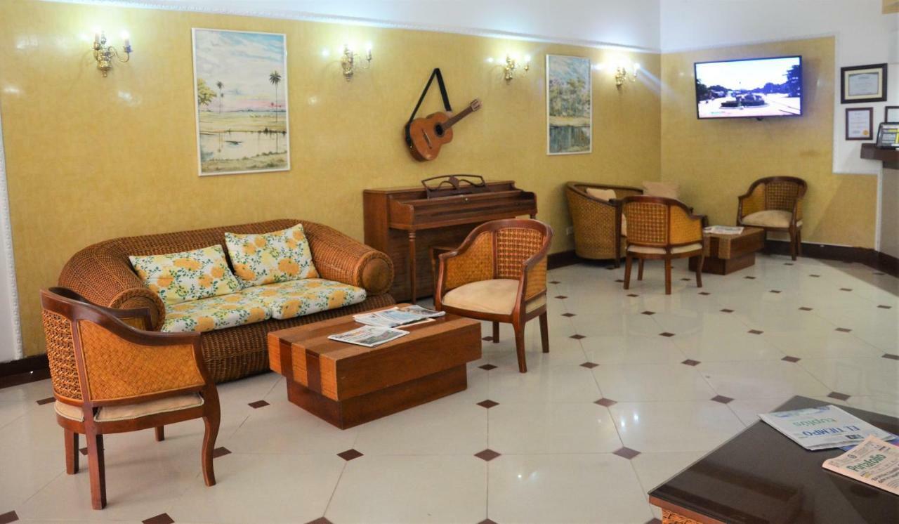 Hotel Villavicencio Plaza Экстерьер фото