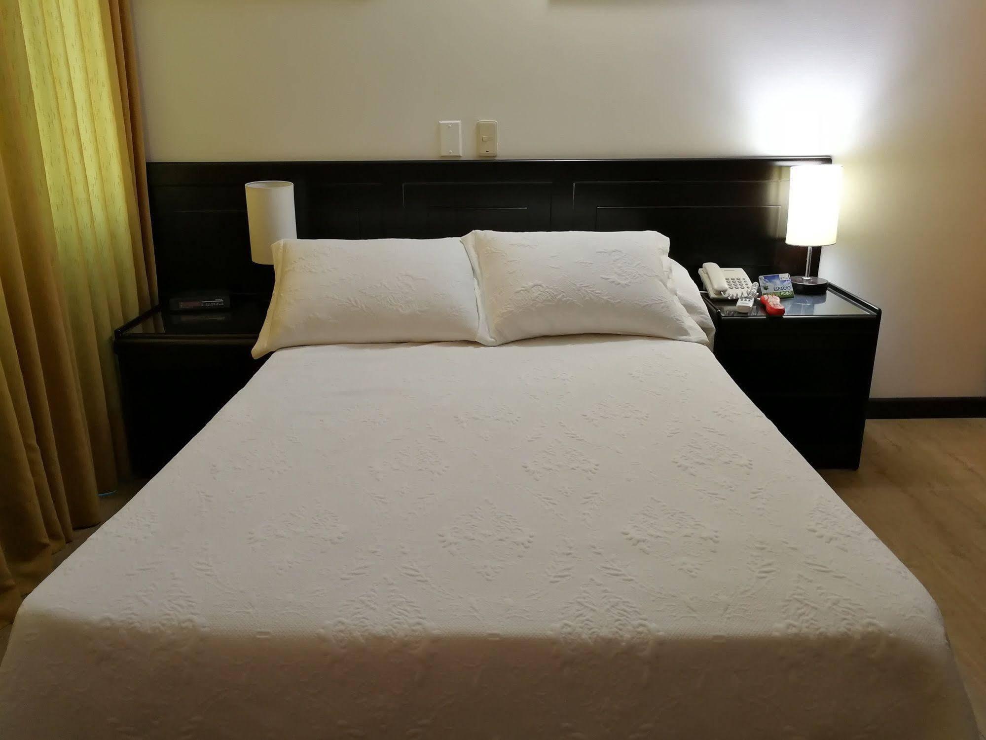 Hotel Villavicencio Plaza Экстерьер фото
